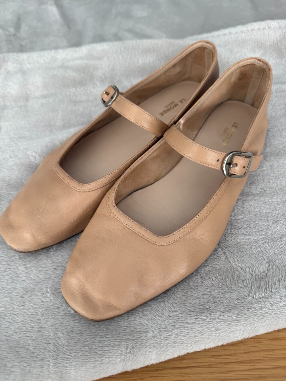 Le Monde Beryl Nude Leather Mary Jane Ballet Flats Size 38.5 (US Size 8)